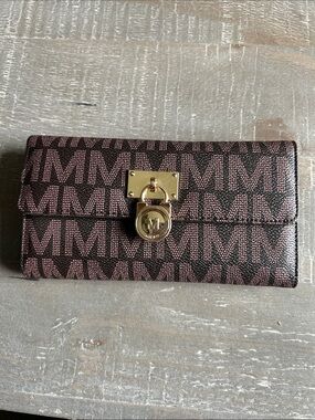 Milan Foldover Wallet Wristlet with faux Gold Lock